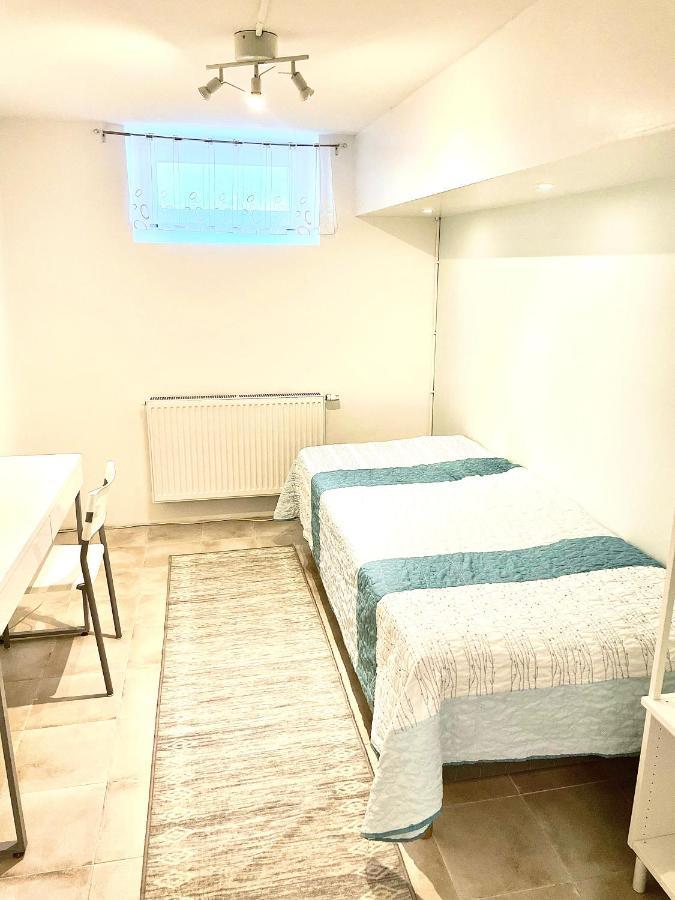 3 Rooms With Private Kitchen & Private Bathroom 5B Gävle Eksteriør billede
